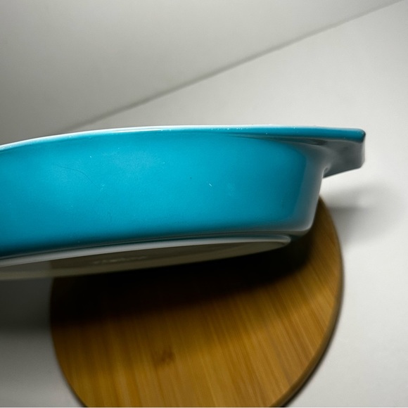 Vintage Pyrex Teal/Turquoise Blue Oval Casserole Dish 1 1/2 quart - Picture 8 of 16